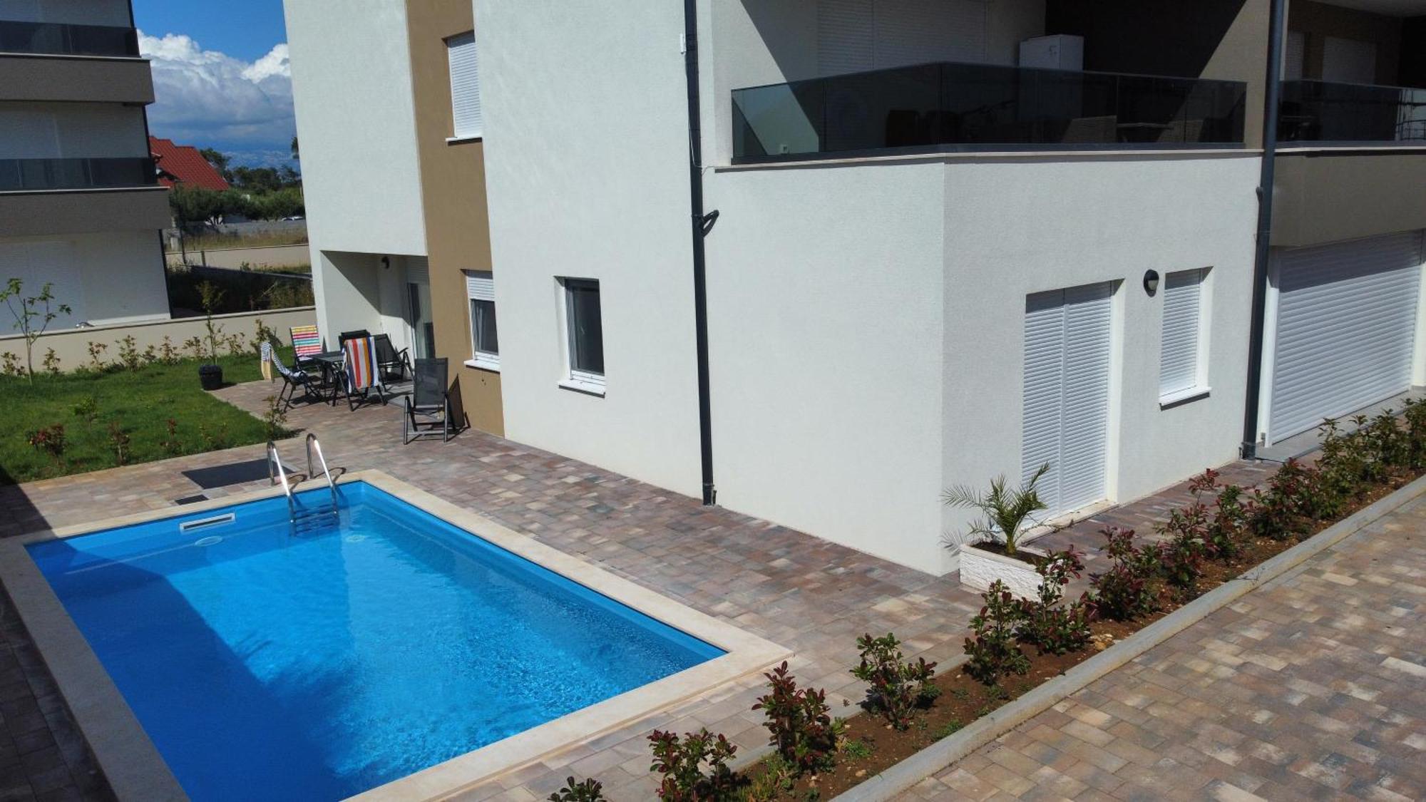 Apartment Relex With Pool & Jacuzzi ปริฟลากา ภายนอก รูปภาพ